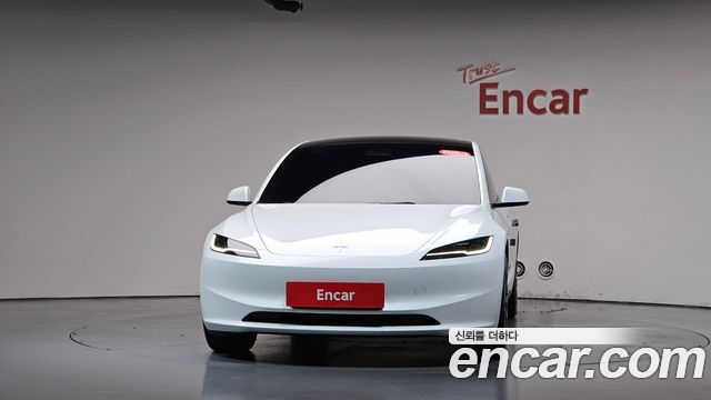 Tesla Model 3 RWD 2025 — фото 3