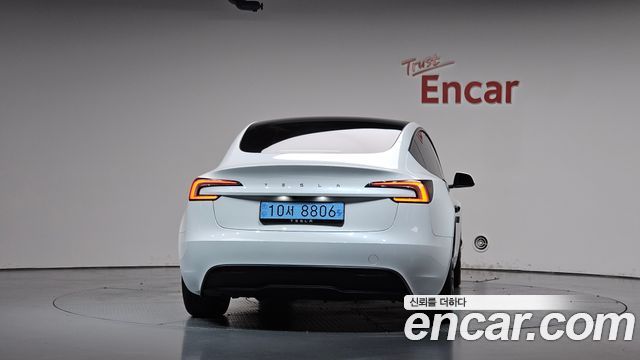 Tesla Model 3 RWD 2025 — фото 4