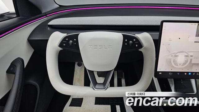 Tesla Model 3 RWD 2025 — фото 13