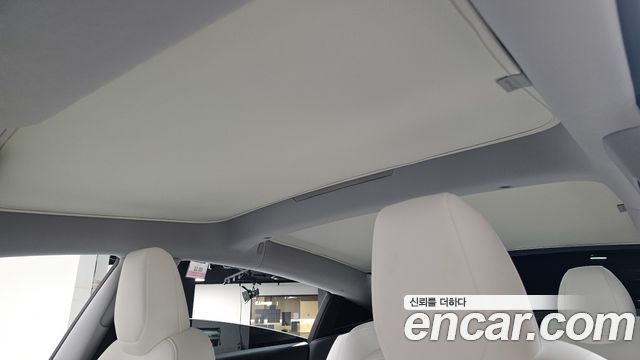 Tesla Model 3 RWD 2025 — фото 19