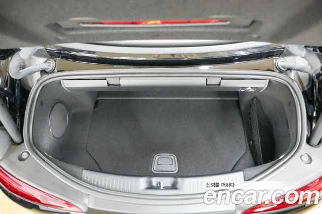 Mercedes-Benz SL-Class (R232) AMG SL63 4MATIC+ 2024 — фото 24