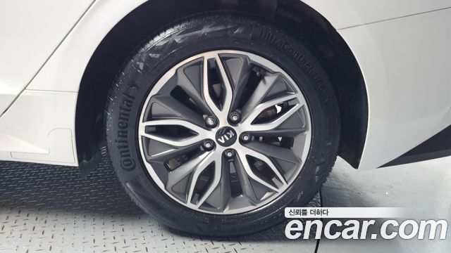 Kia K5 Hybrid (III) Noblesse 2020 — фото 20