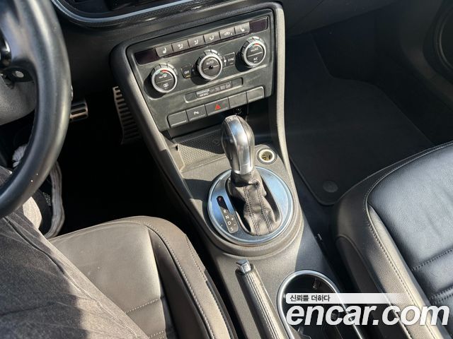 Volkswagen Beetle 2.0 TDI 3rd 2013 — фото 18