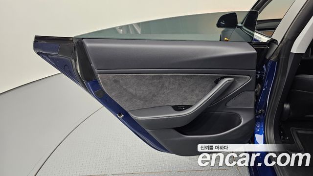 Tesla Model 3 Long Range AWD 2020 — фото 31