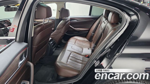 BMW 5 Series (G30) 520d xDrive Luxury Plus 2018 — фото 12