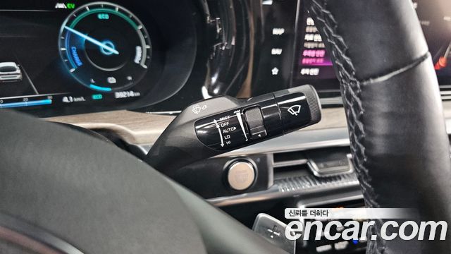 Kia K5 Hybrid (III) Signature 2021 — фото 16