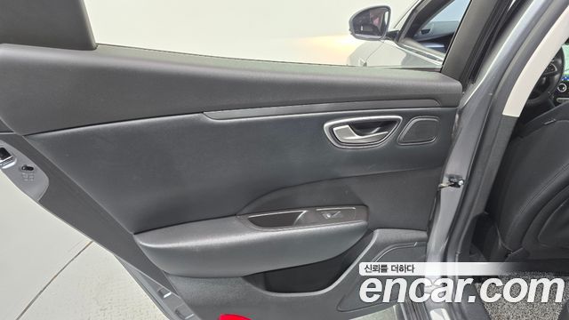 Renault Korea SM6 2.0 GDe SE 2017 — фото 25