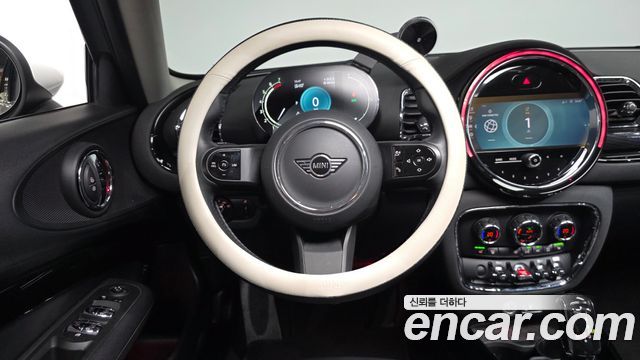 MINI Cooper Clubman Classic 2nd 2023 — фото 13