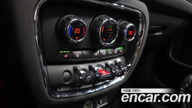 MINI Cooper Clubman Classic 2nd 2023 — фото 18