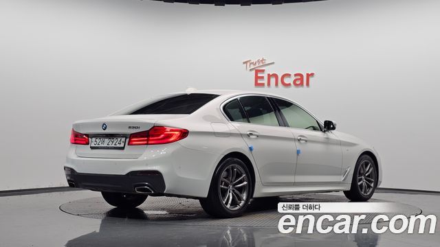 BMW 5 Series (G30) 530i M Sport Package Plus 2018 — фото 2