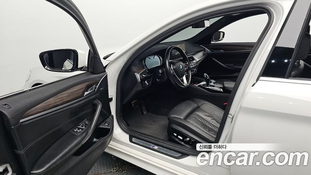 BMW 5 Series (G30) 530i M Sport Package Plus 2018 — фото 10