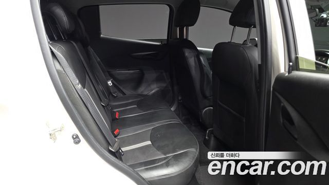 Chevrolet Spark LT 2021 — фото 12