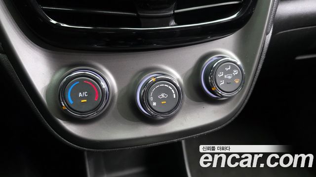 Chevrolet Spark LT 2021 — фото 16
