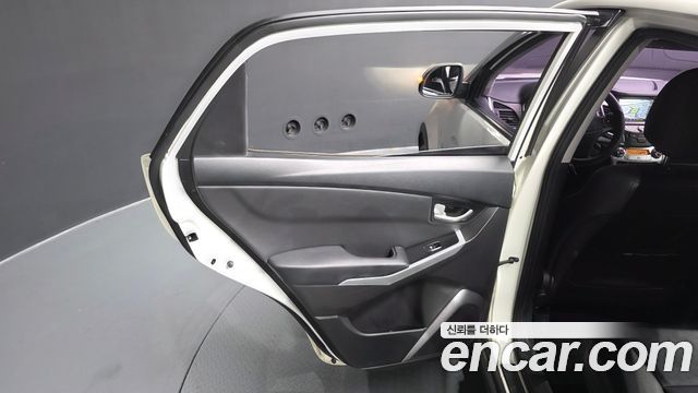 KG Mobility (SsangYong) Korando C 2.2 Extreme 2WD 2016 — фото 25