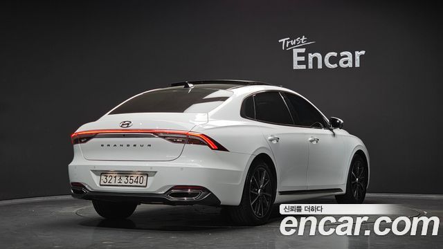 Hyundai Grandeur (IG) 2.5 Le Blanc 2023 — фото 2