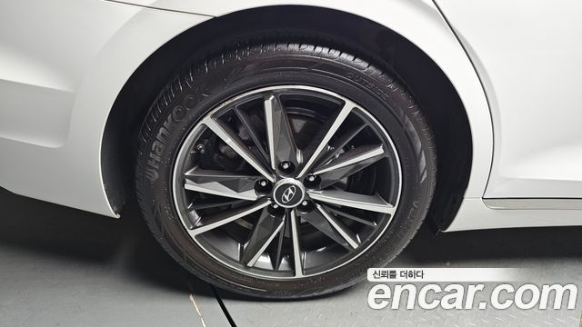 Hyundai Grandeur (IG) 2.5 Le Blanc 2023 — фото 5