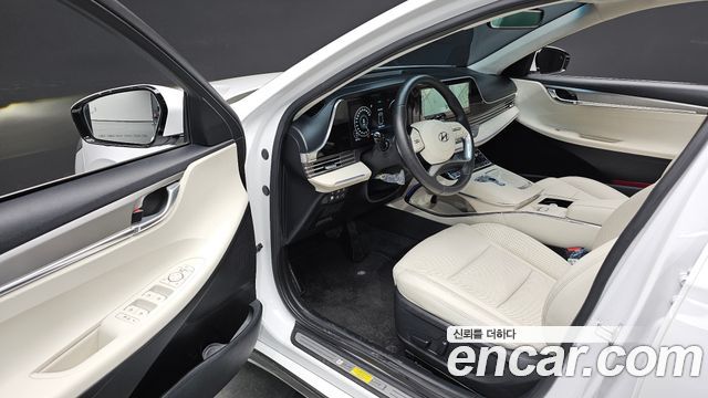 Hyundai Grandeur (IG) 2.5 Le Blanc 2023 — фото 12