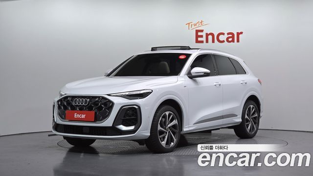 Audi Q5 (80A) 40 TFSI Quattro S Line 2025 — фото 1