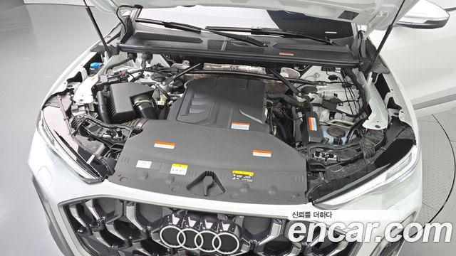 Audi Q5 (80A) 40 TFSI Quattro S Line 2025 — фото 6