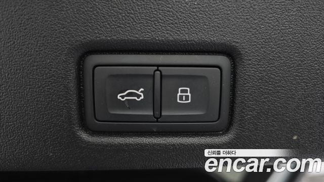 Audi Q5 (80A) 40 TFSI Quattro S Line 2025 — фото 16