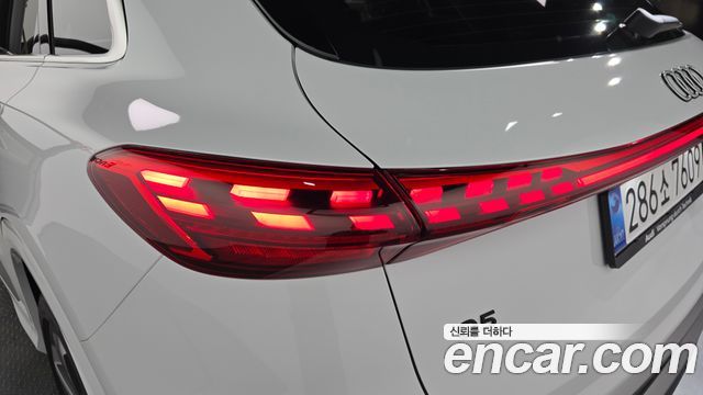 Audi Q5 (80A) 40 TFSI Quattro S Line 2025 — фото 23