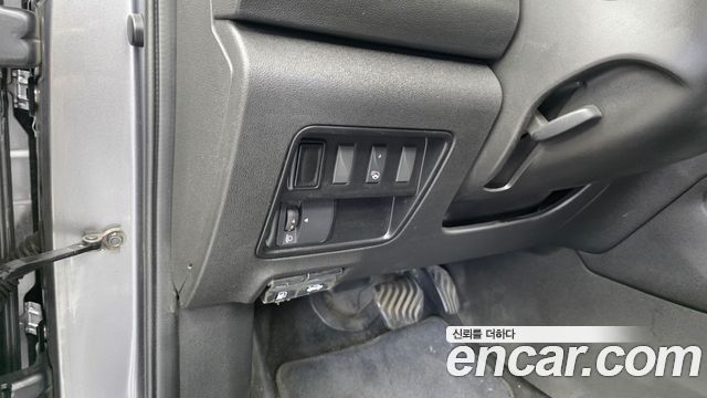 Renault Korea QM6 Diesel 2WD RE Plus 2017 — фото 17