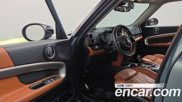 MINI Cooper S Countryman ALL4 Classic 2nd 2024 — фото 10