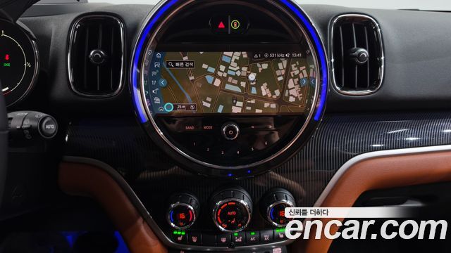 MINI Cooper S Countryman ALL4 Classic 2nd 2024 — фото 12