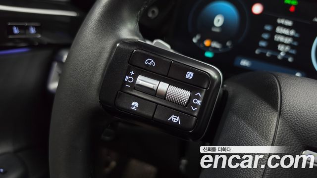 Hyundai Grandeur (GN7) 2,5 Gasoline 2WD Exclusive 2023 — фото 15