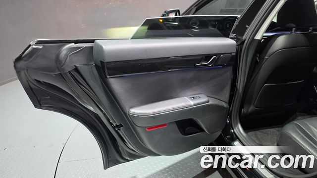 Hyundai Grandeur (GN7) 2,5 Gasoline 2WD Exclusive 2023 — фото 25