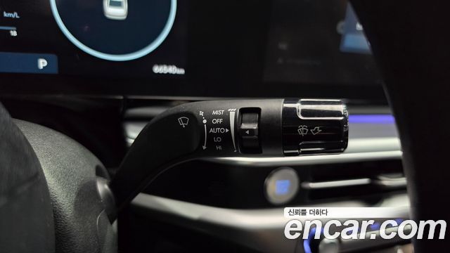 Hyundai Grandeur (GN7) 2,5 Gasoline 2WD Exclusive 2023 — фото 27
