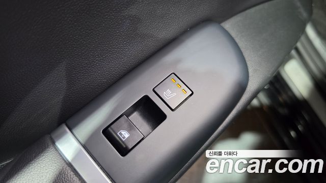 Hyundai Grandeur (GN7) 2,5 Gasoline 2WD Exclusive 2023 — фото 28