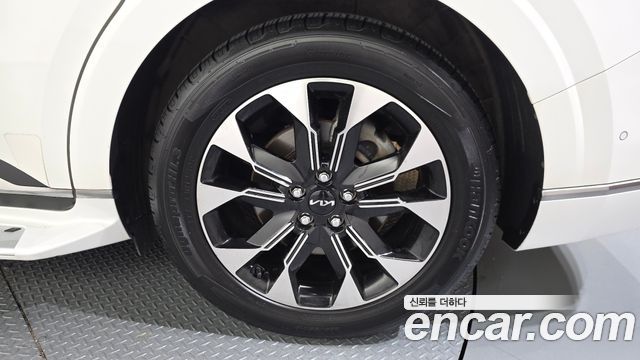 Kia Carnival (IV) Gasoline 9-Seater Hi-Limousine Signature 2023 — фото 21