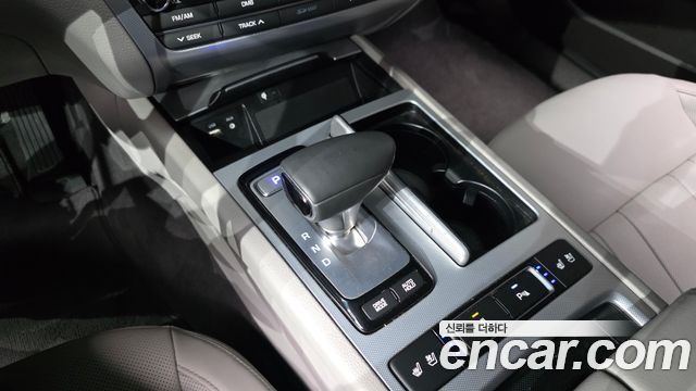 Genesis G80 3.3 GDI AWD Luxury 2017 — фото 9