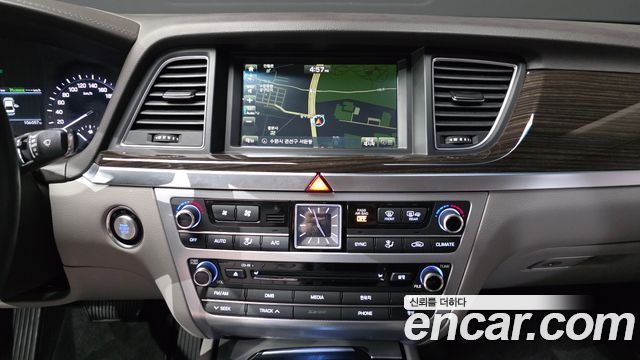 Genesis G80 3.3 GDI AWD Luxury 2017 — фото 14