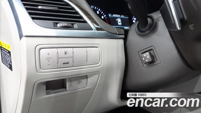 Genesis G80 3.3 GDI AWD Luxury 2017 — фото 28