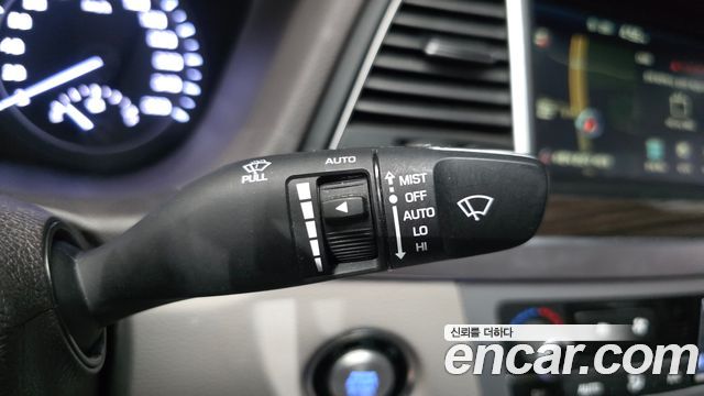 Genesis G80 3.3 GDI AWD Luxury 2017 — фото 29