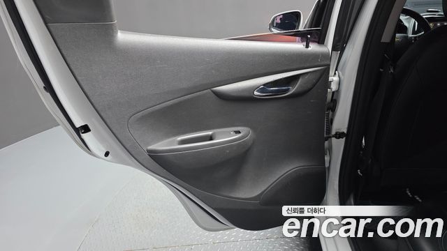 Chevrolet Spark Premier 2019 — фото 25