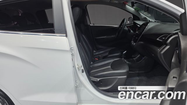 Chevrolet Spark Premier 2019 — фото 26