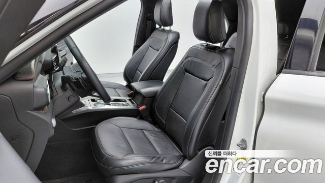 Ford Explorer (VI) 2.3 LimIted 4WD 2020 — фото 10