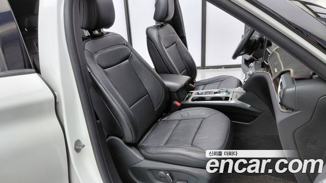 Ford Explorer (VI) 2.3 LimIted 4WD 2020 — фото 16
