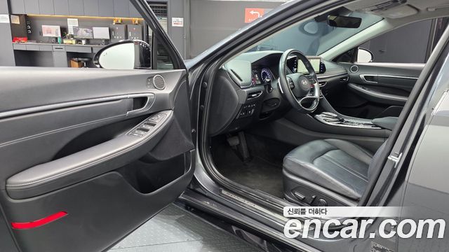 Hyundai Sonata (DN8) 2.0 Premium Plus 2022 — фото 10