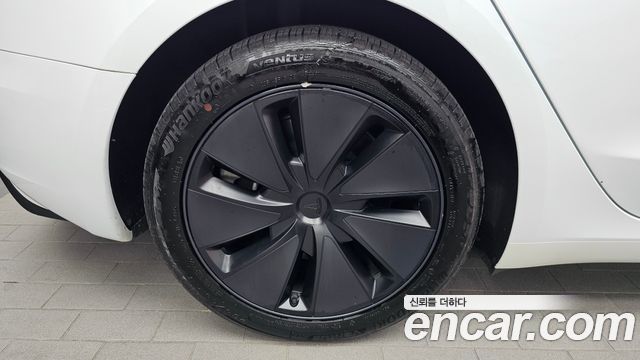 Tesla Model 3 Long Range AWD 2024 — фото 5
