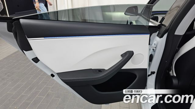 Tesla Model 3 Long Range AWD 2024 — фото 25