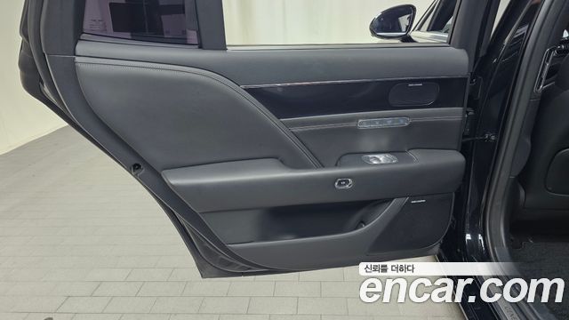Genesis G90 (RS4) Gasoline 3.5 Turbo AWD 2022 — фото 25