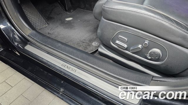 Genesis G90 (RS4) Gasoline 3.5 Turbo AWD 2022 — фото 27
