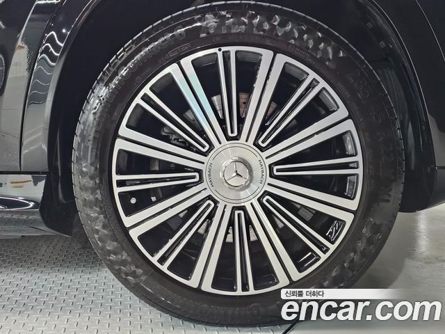 Mercedes-Benz GLS-Class (X167) Maybach GLS600 4MATIC 2023 — фото 5