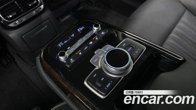 Genesis G90 3.8 AWD Luxury 2019 — фото 18