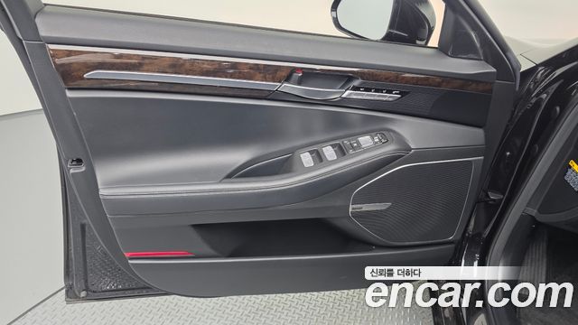 Genesis G90 3.8 AWD Luxury 2019 — фото 24