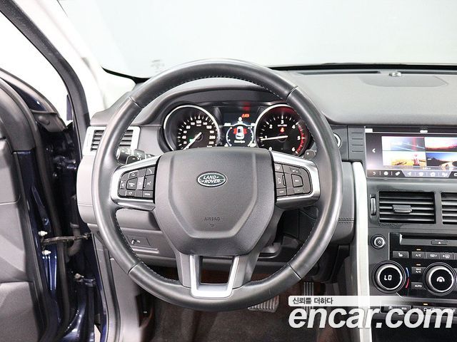 Land Rover Discovery Sport 2.0 TD4 HSE Luxury 2017 — фото 19